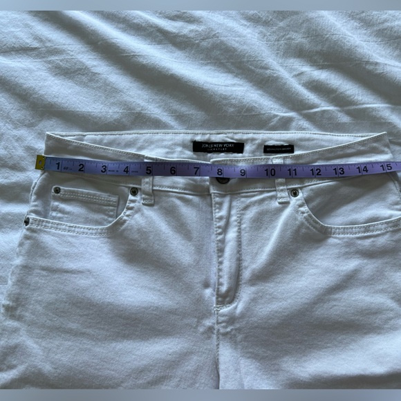 Jones New York White Women's Bermuda Shorts - Picture 2 of 5